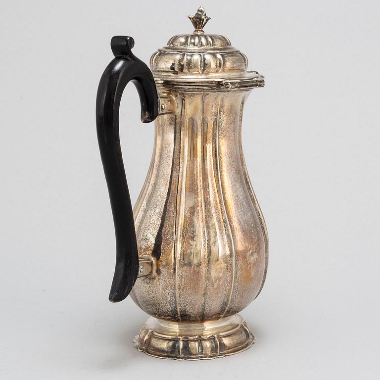 An Austrian silver coffee pot, Vienna 1731.