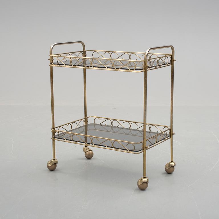 SERVERINGSVAGN, 1900-talets andra hälft.