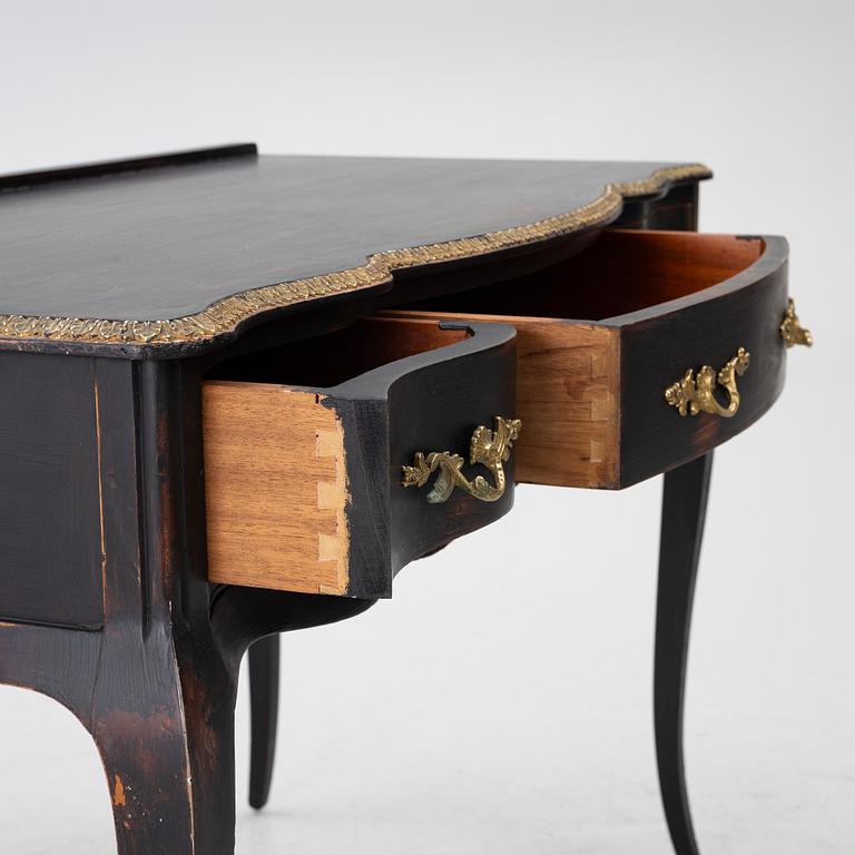 Skrivbord, rokokostil, 1900-tal.