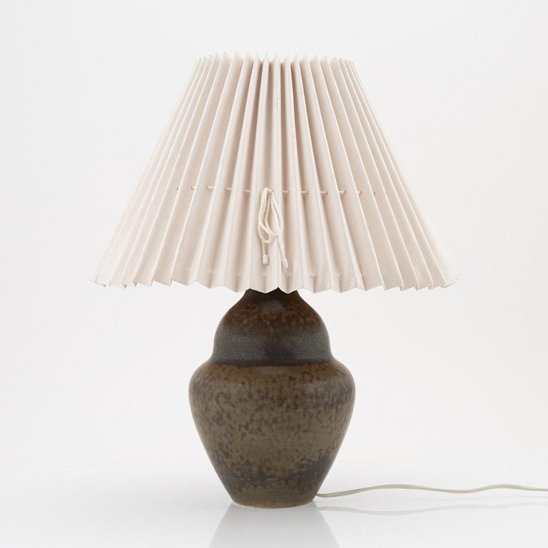 Carl-Harry Stålhane, unik bordslampa, stengods, Rörstrand, signerad och daterad -49.