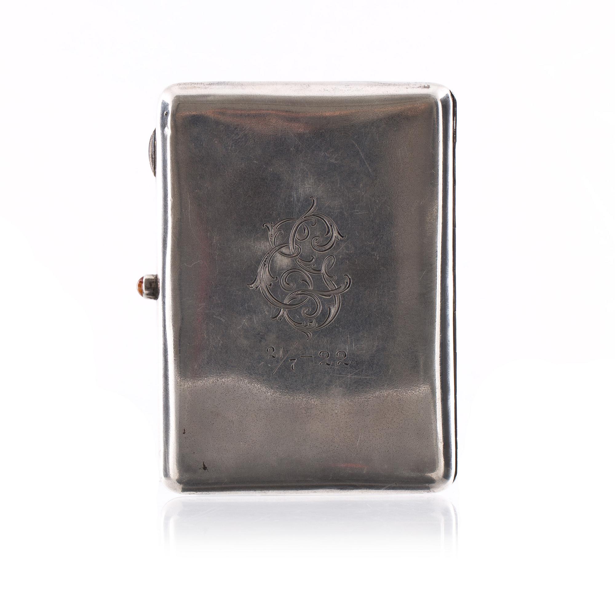 CIGARETTETUI, silver.  Jugend, Ryssland. Vikt ca 200 gr.