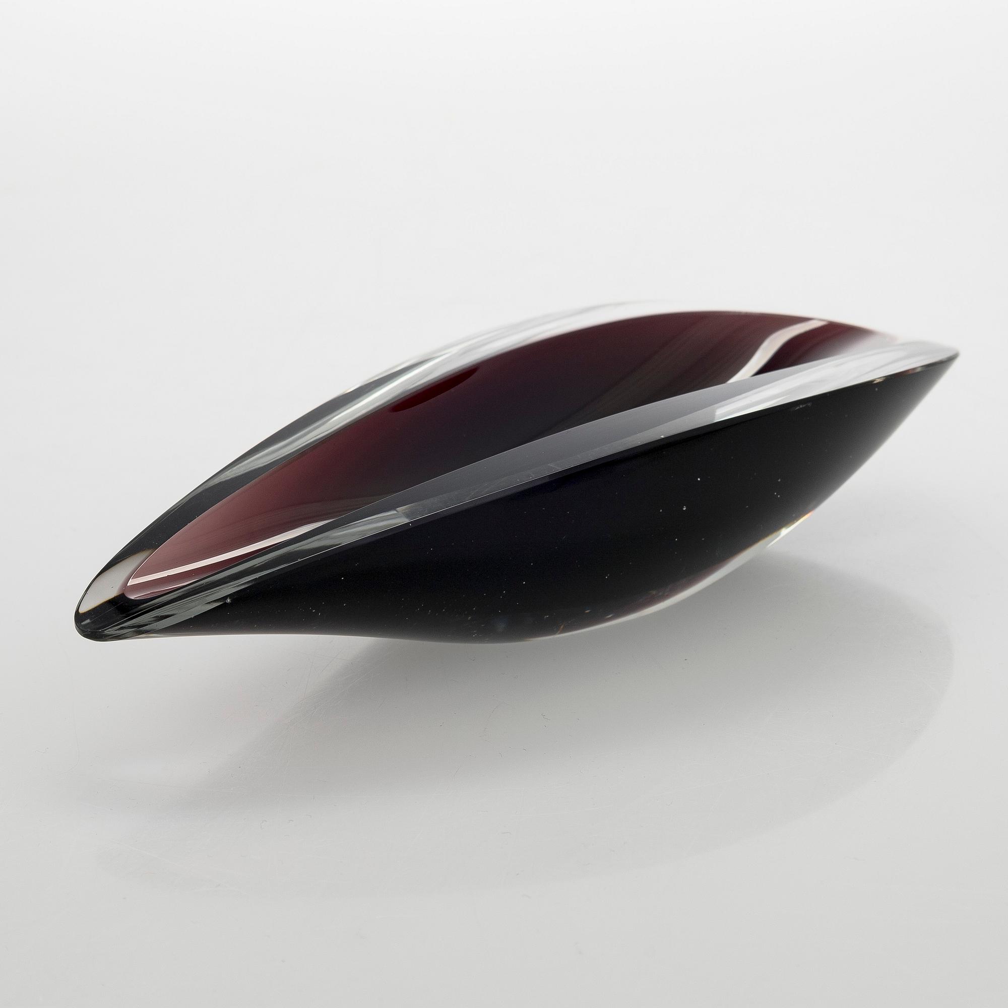 Kaj Franck, a 'Willow Leaf' Glass Bowl, signed K Franck Nuutajärvi Notsjö -57.