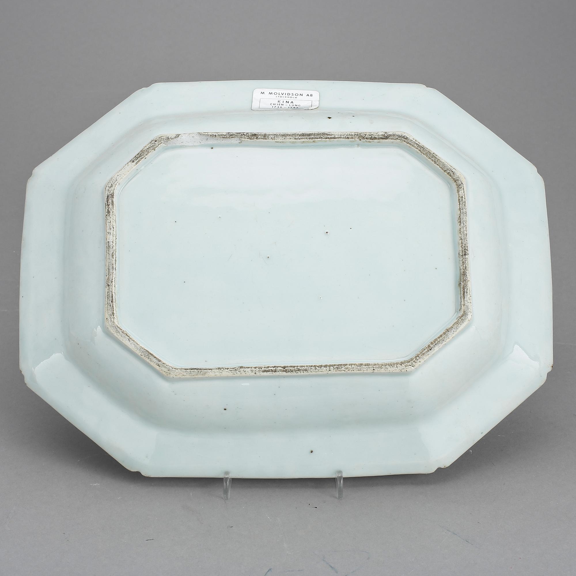 TERRINFAT, porslin, Qingdynastin, Qianlong (1736-95).