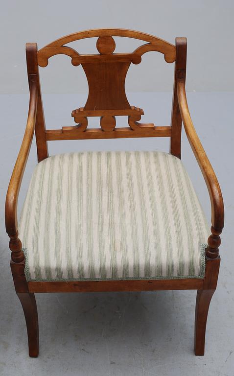 KARMSTOLAR, ett par, Karl Johan, 1800-talets första hälft.