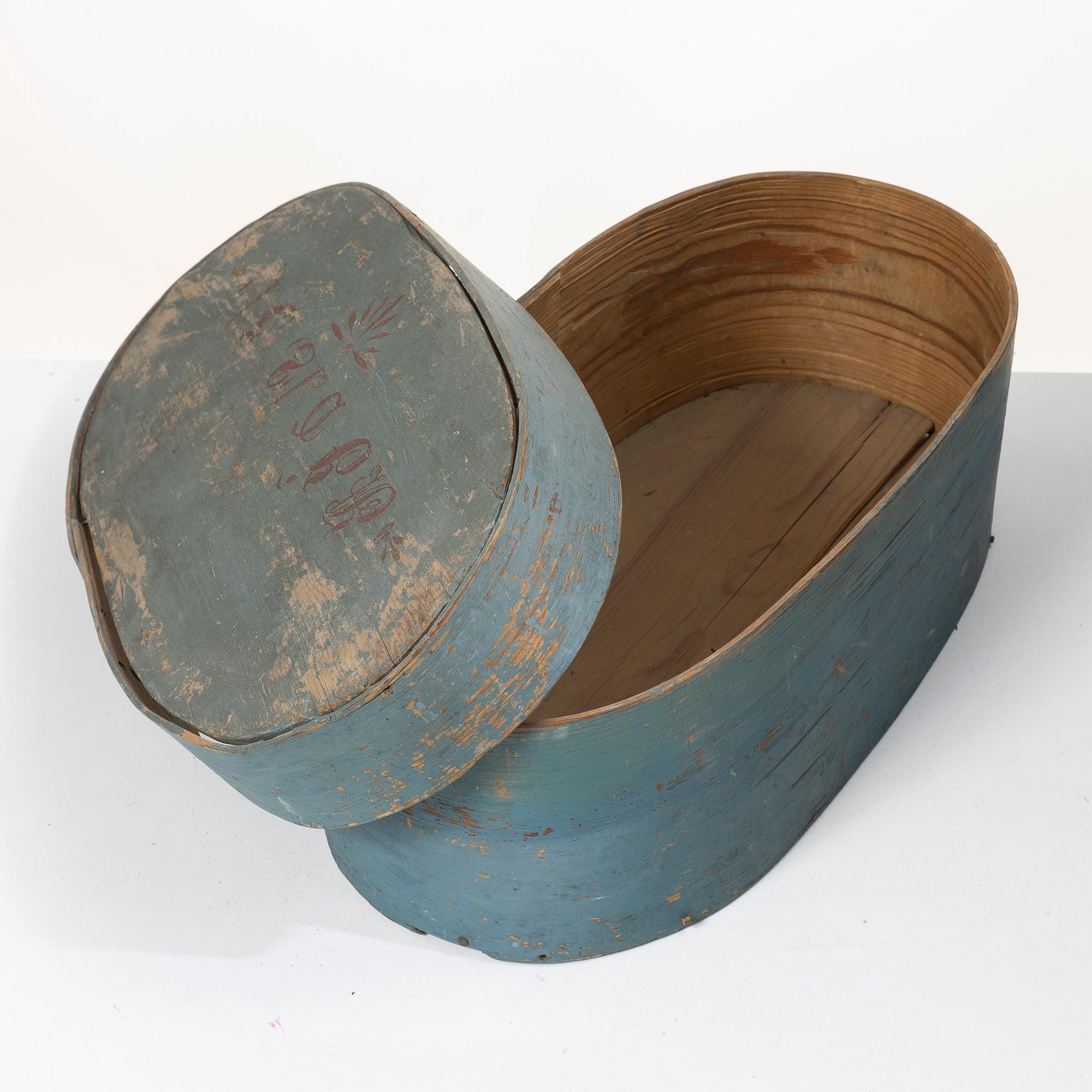 Two boxes, 19th century.