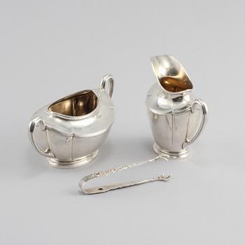 SOCKERSKÅL, GRÄDDSNIPA SAMT SOCKERTÅNG, silver, 1900-tal, vikt 400 gram.