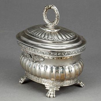 SOCKERSKÅL, silver, Gustaf Folcker, Stockholm 1836. Vikt 355 gram.