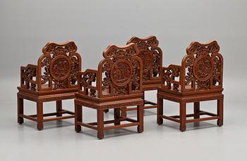 MATSALSMÖBLEMANG, 15 delar, Kina, 1900-talets första hälft.