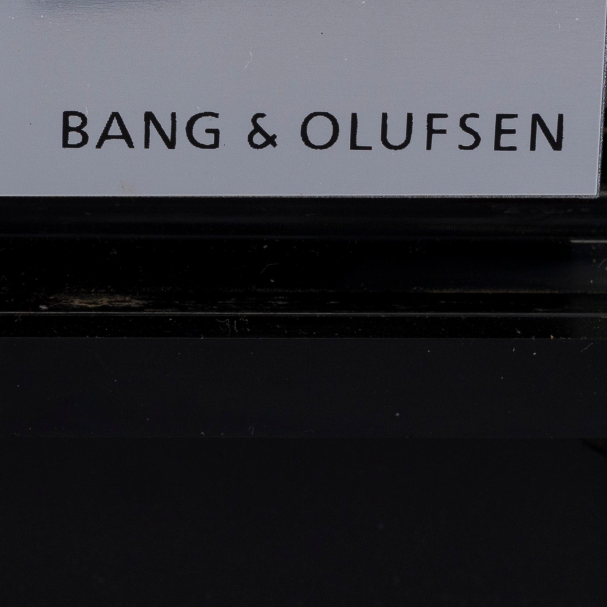 STEREO med tillbehör, "Beocenter 2300", design David Lewis, Bang & Olufsen, Danmark, tillverkad mellan 1991-2000.