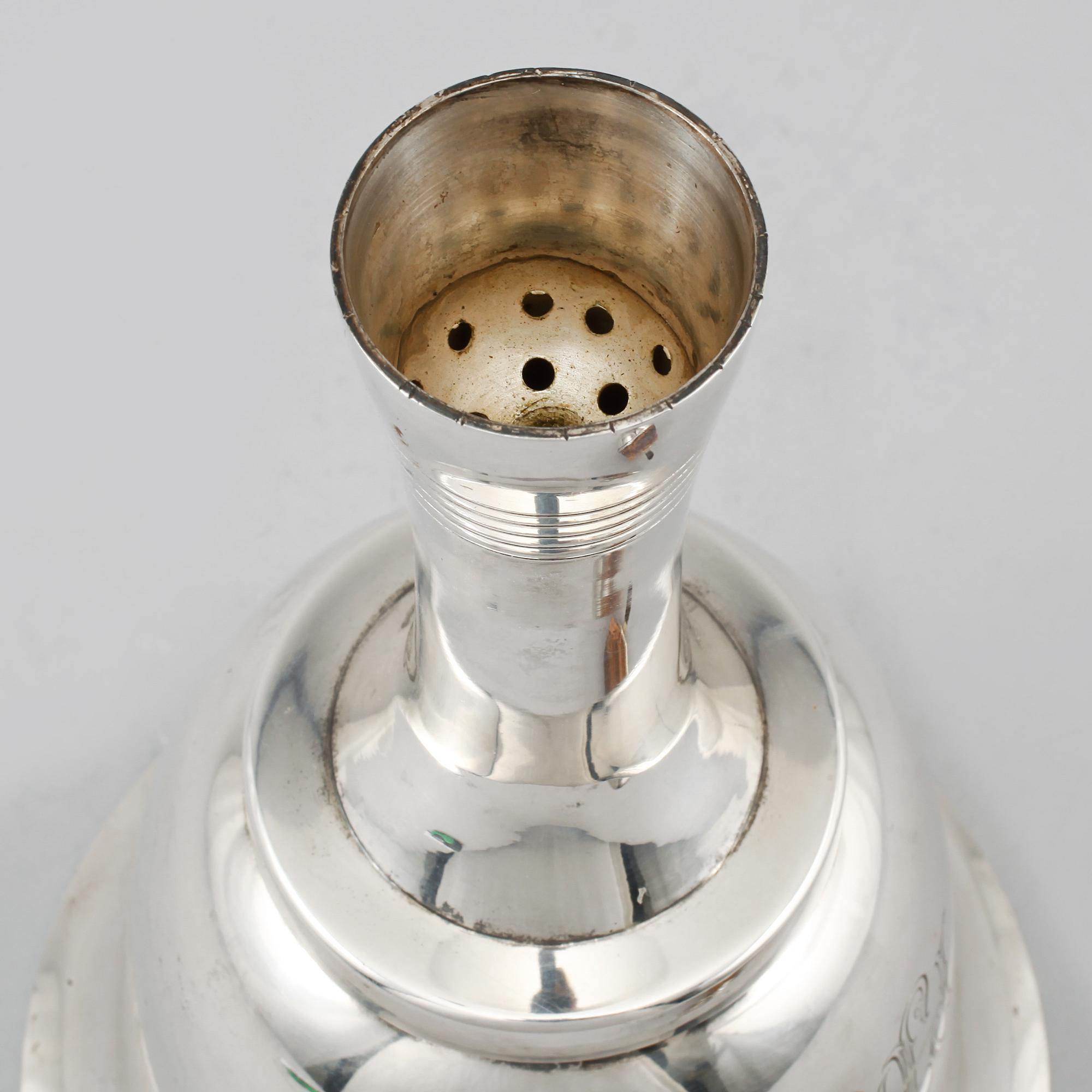 SHAKER, nysilver, England, 1900-talets första hälft.