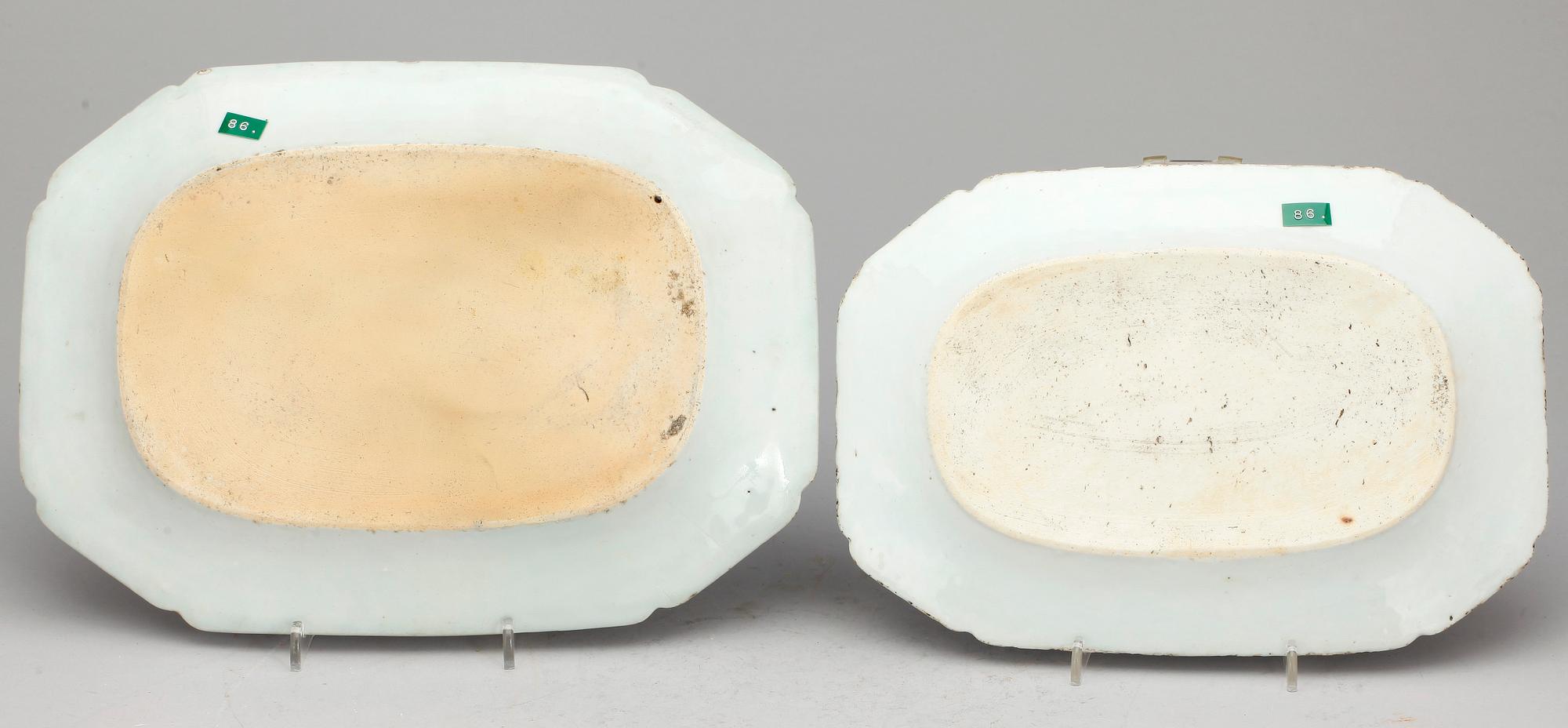STEKFAT, två stycken, porslin, Kina, Qianlong, 1736-1795.