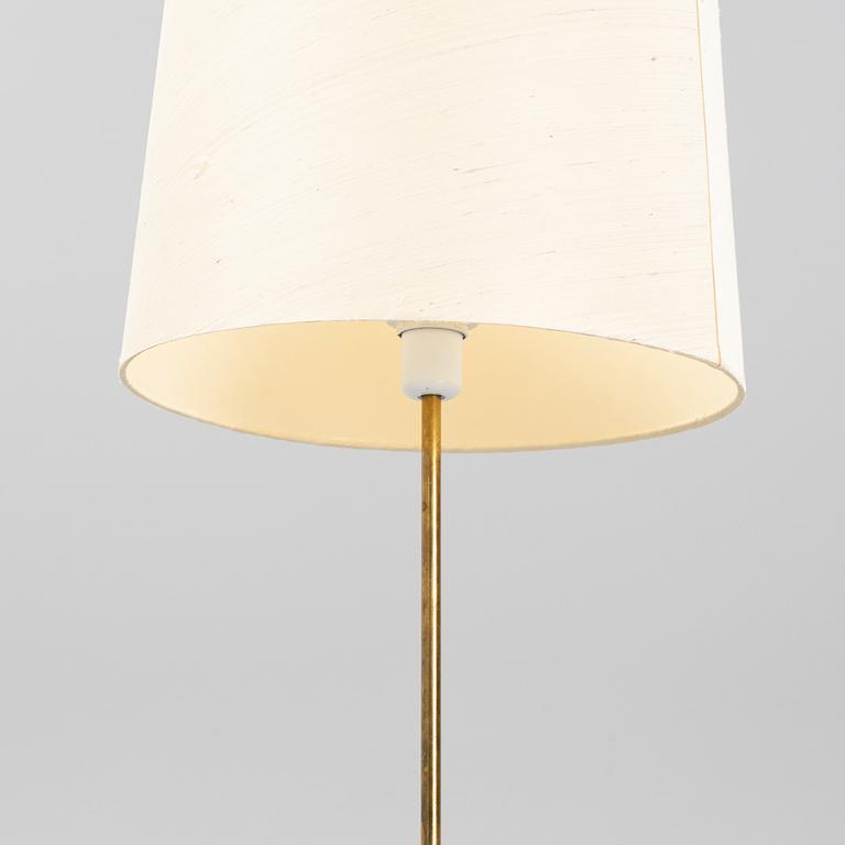 Alf Svensson & Yngvar Sandström, a brass 'G-024' floor lamp for Bergboms.