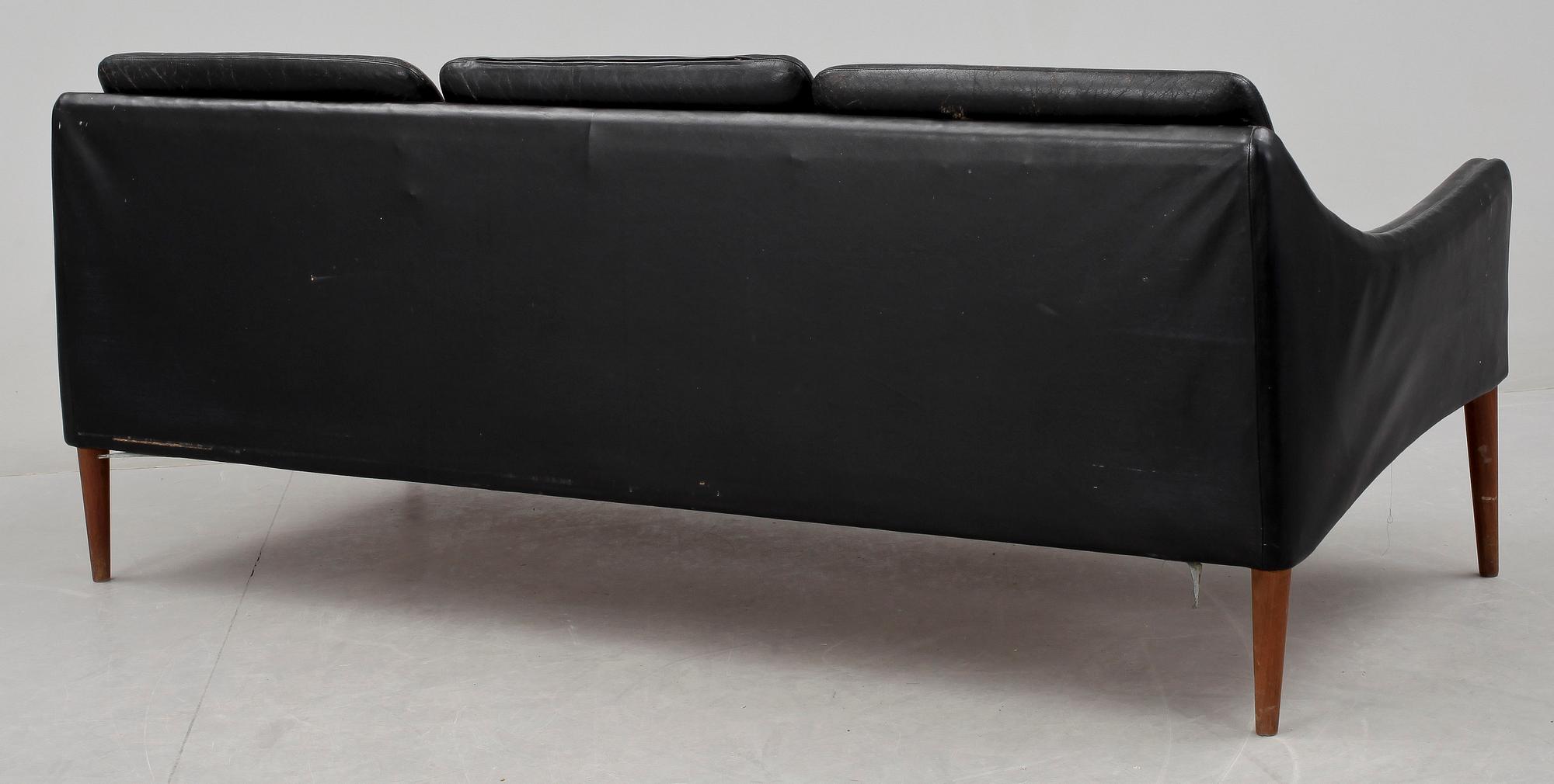 SOFFA, skinn, troligen Hans Olsen, 1960-tal.