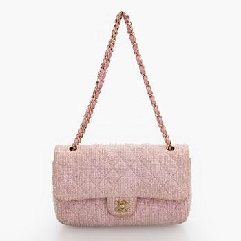 Chanel, väska, "Tweed Medium Double Flap Bag", 2021.
