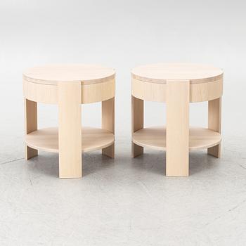 Sängbord, ett par, samtida.