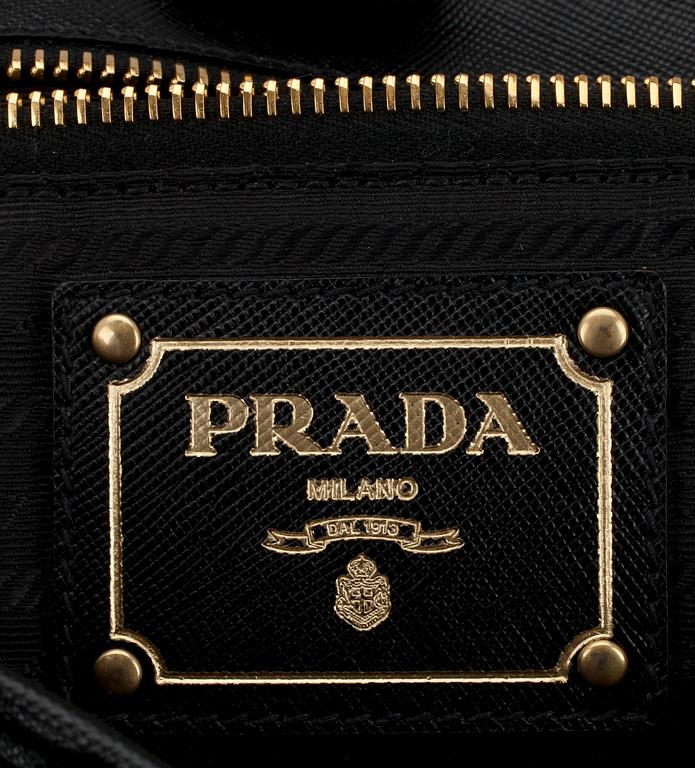 LAUKKU, kassi/crossbody, Prada, alkuperäisessä dustbagissa.