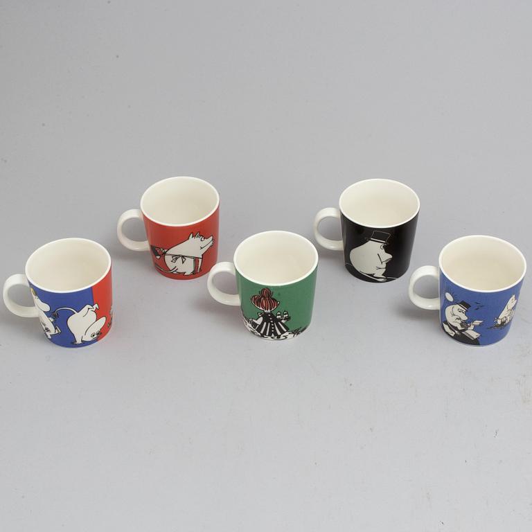 Five porcelain Moomin Characters mugs from Arabia, Finland.