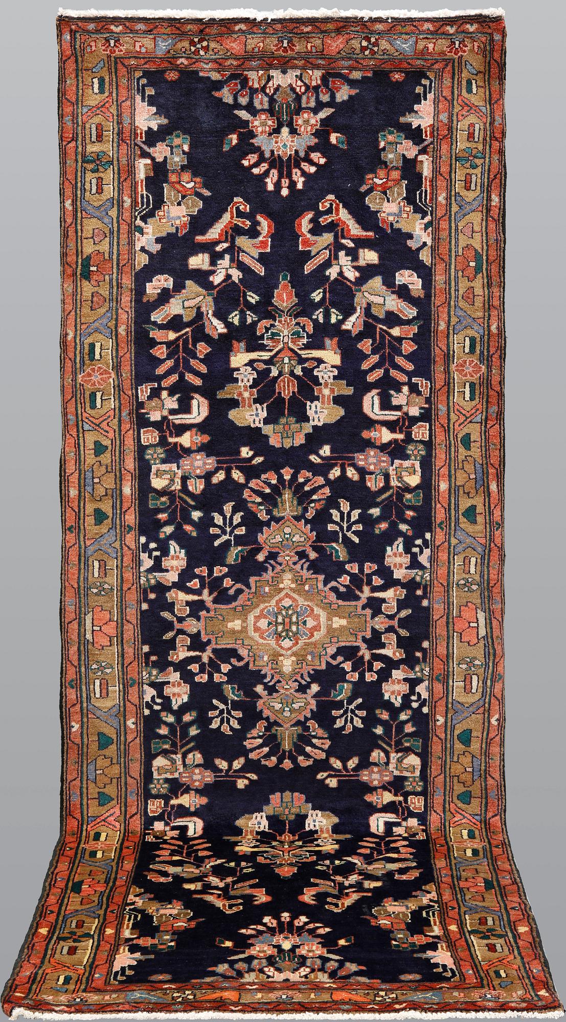 A Hamadan runner, ca 305 x 101 cm.