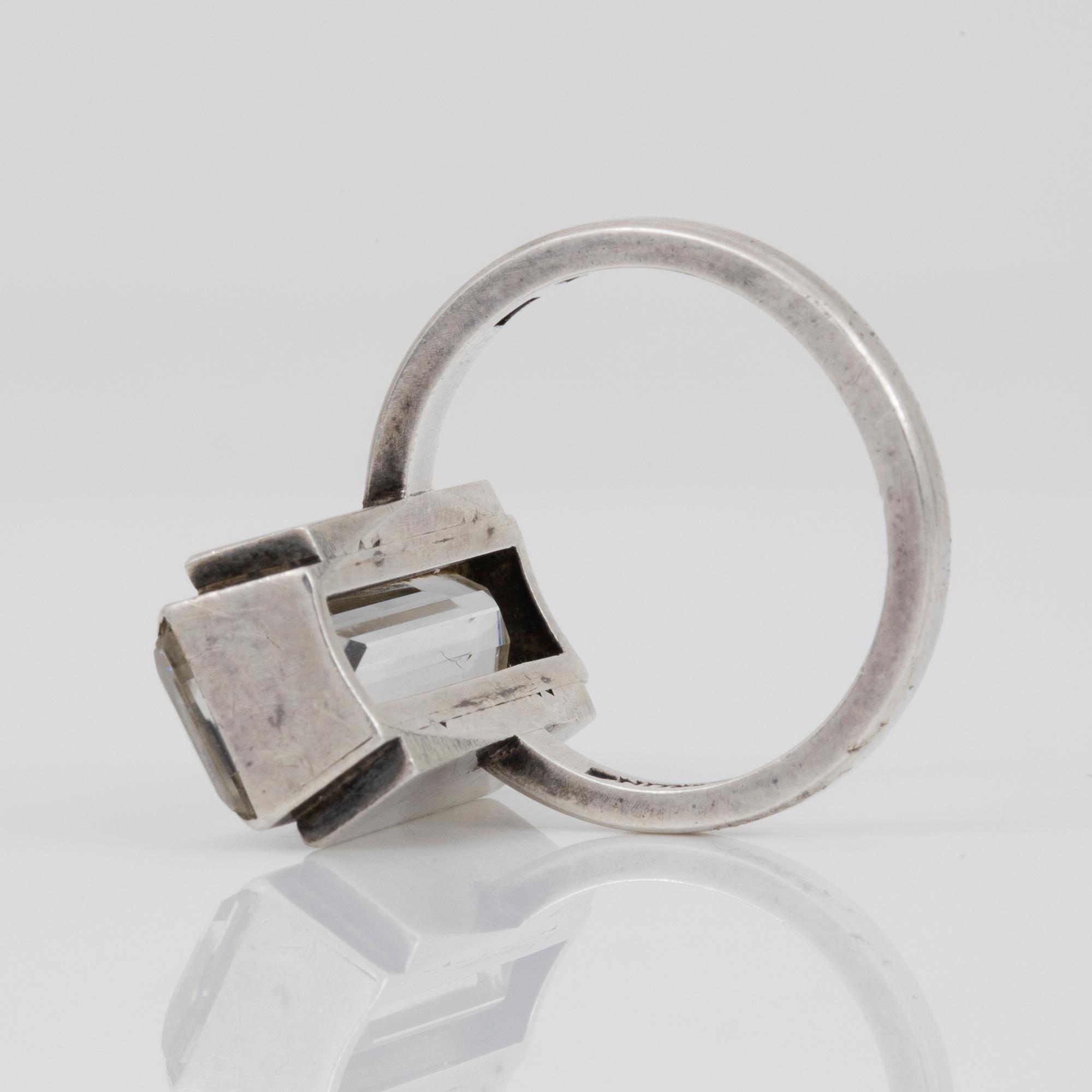 RING, sterlingsilver och bergkristall, Wiwen Nilsson. Vikt ca 7 g.