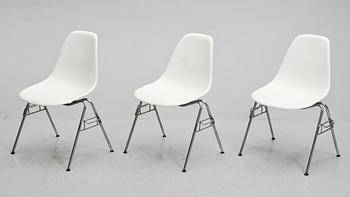 STOLAR, 3 st, "Plastic chair", Charles och Ray Eames, Vitra, 1900-talets andra hälft.