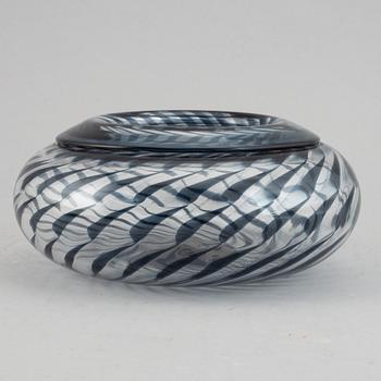 Ingeborg Lundin, skål/vas, glas, Orrefors 1966.