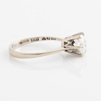 Ring, med briljantslipad diamant.