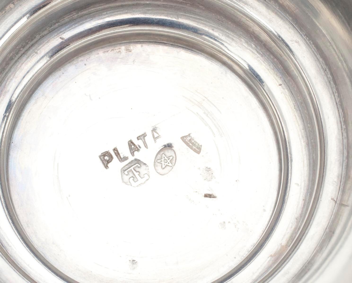 KANNA, silver, Spanien 1900-talets senare hälft. Vikt 442 g.