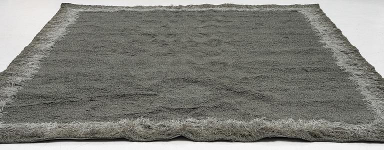 Ellinor Eliasson, rug, "Feather", Kasthall, approx. 340 x 295 cm.