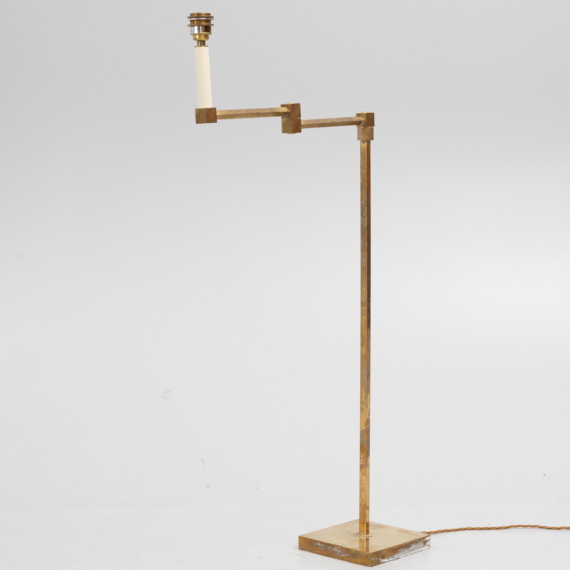 Floor lamp, contemporary.