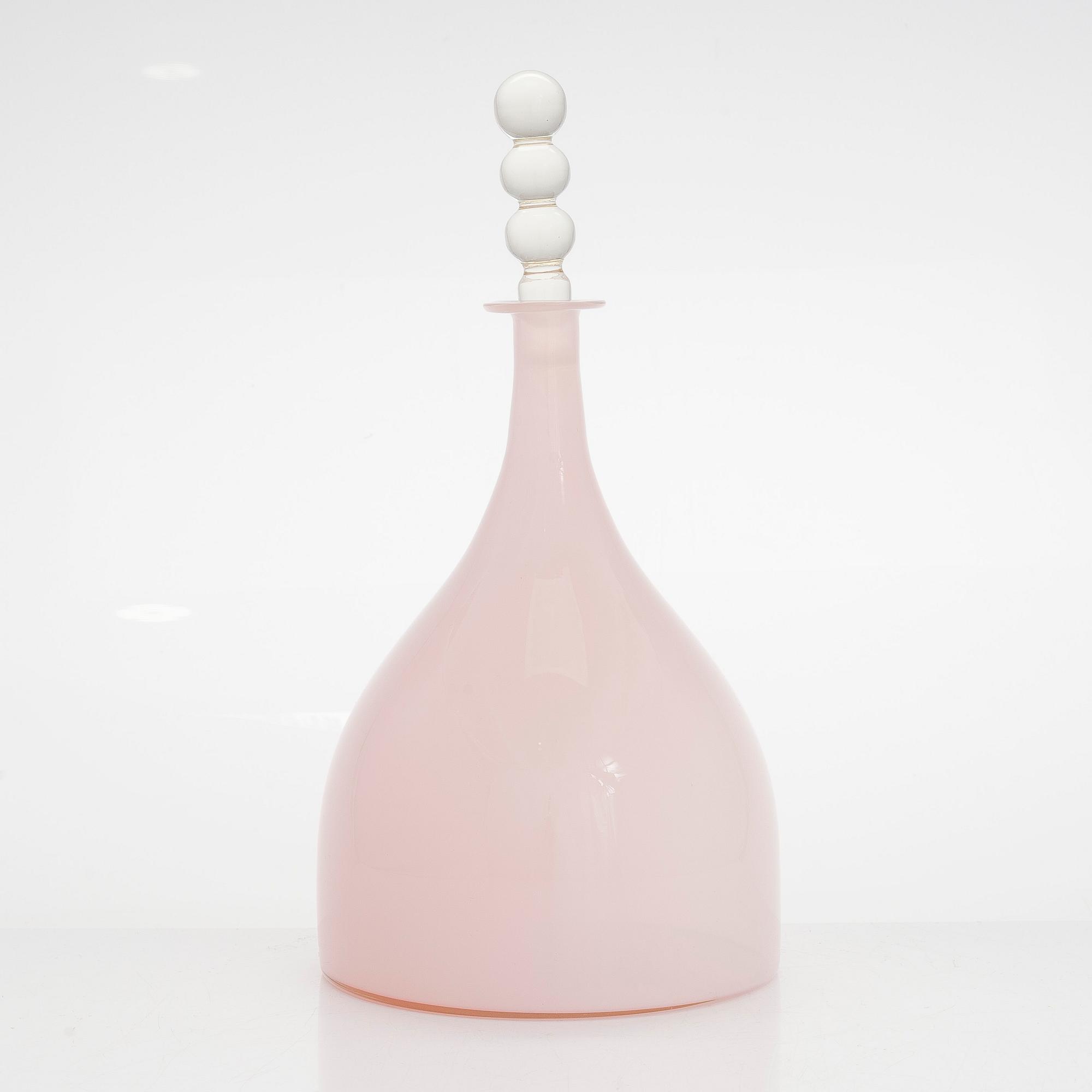 Nanny Still, karaff "Tzarina", signerad Riihimäen Lasi Oy Nanny Still.