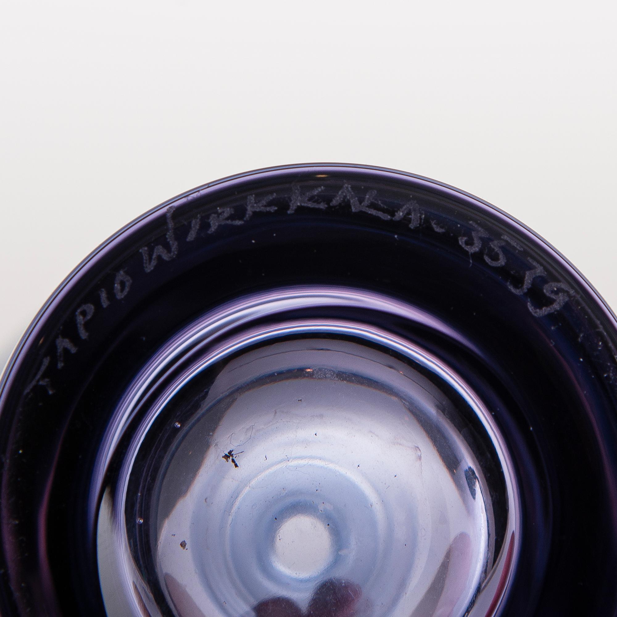 A glass vase signed Tapio Wirkkala 3539. - Bukowskis