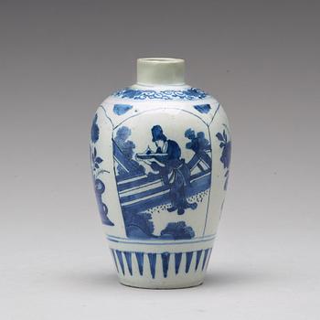 A Dutch faience tea caddy, 18th Century.