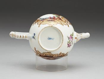 A Meissen teapot, 18th centuary.