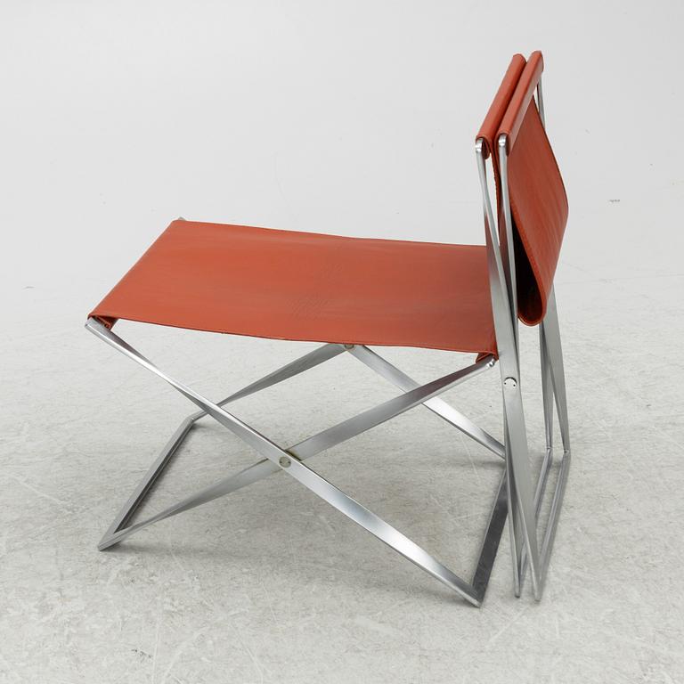 Poul Kjaerholm, stools, a pair, "PK 91", Fritz Hansen, Denmark.