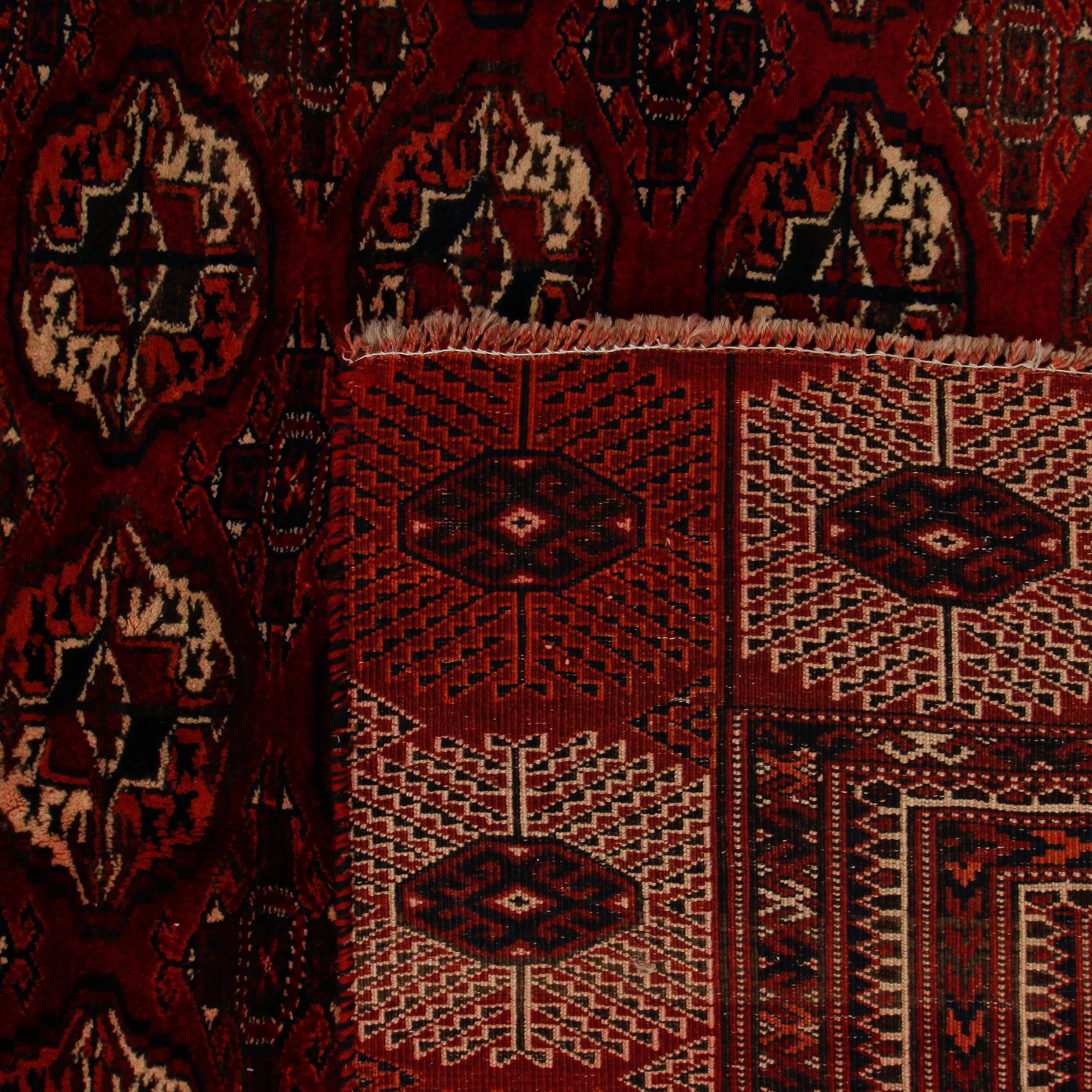 MATTA, orientalisk, modern tillverkning, ca 345 x 210 cm.