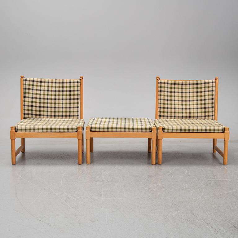 Børge Mogensen, a set of  beech lounge chairs and ottoman, Fritz Hansen, Danmark 1966.