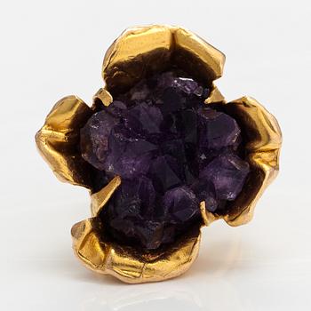 Reino Saastamoinen, An 18K gold and amethyst ring. Helsinki 1970.