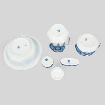 A 5-piece ceramic washing set, "Roseum", J&G Meakin, England, 20th century.