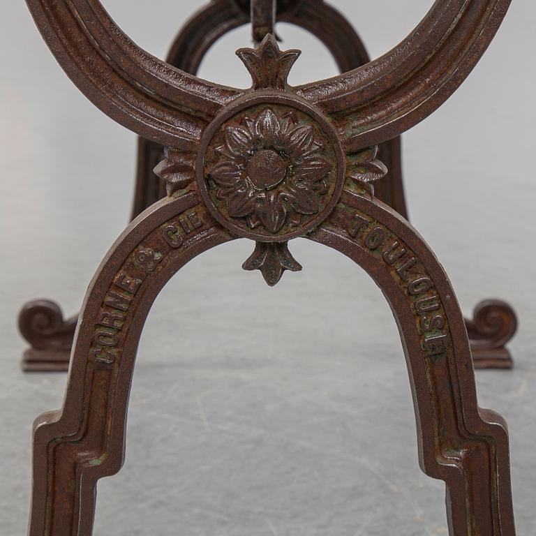 TRÄDGÅRDSBORD, Corné & Cie, Toulouse, omkring 1900.