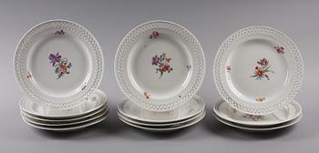 TALLRIKAR, 12 st, porslin, Berlin, 1800-tal.