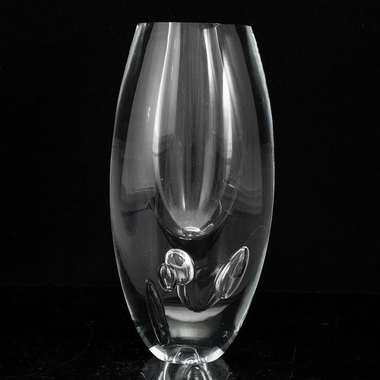 TIMO SARPANEVA, a "Claritas" glass vase, Iittala, Finland 1987.