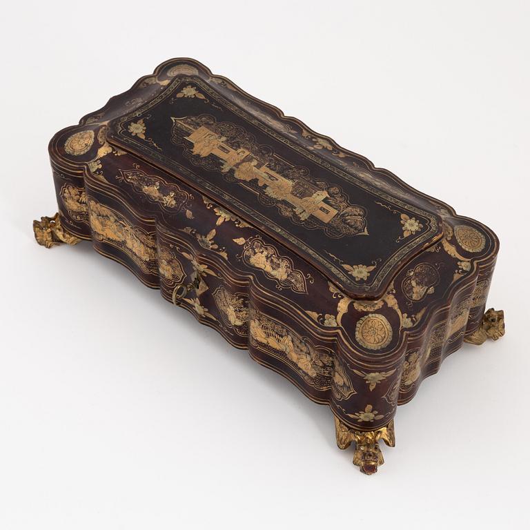 A Chinese lacquer box, the second half of the 19th century.