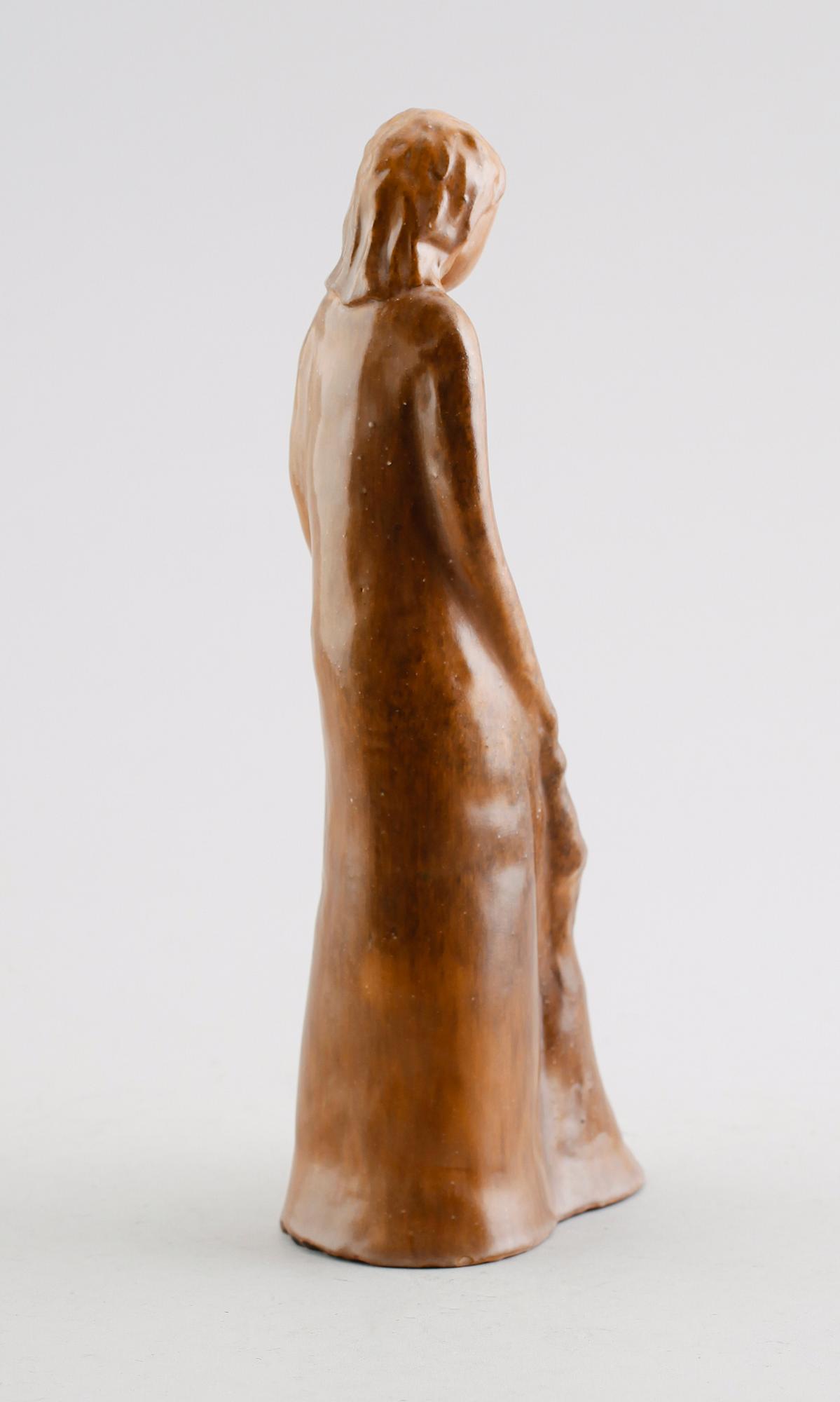 FIGUR, keramik, märkt Dp Hou, 1900-talets andra hälft.