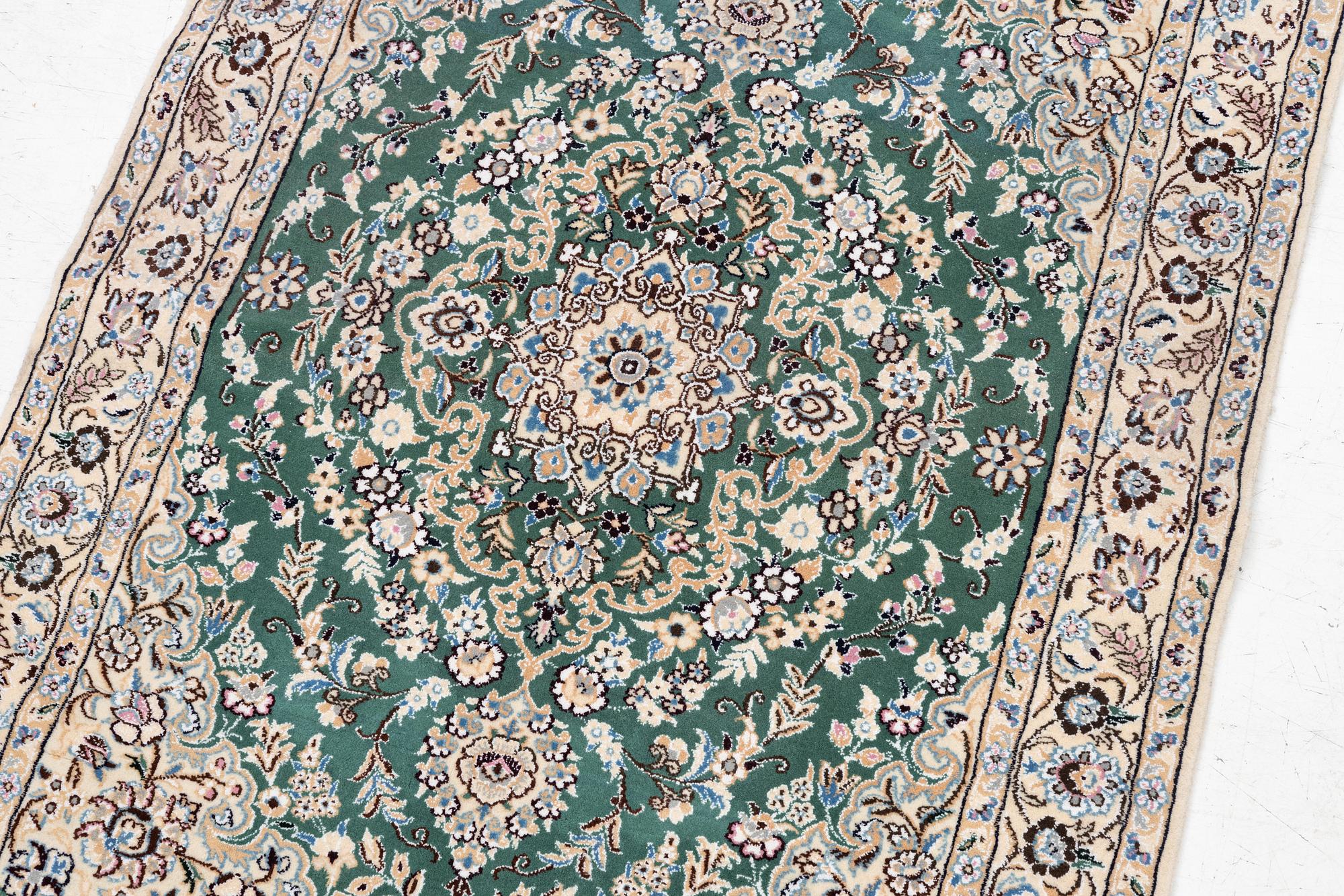 Rug, Nain, approx. 140 x 95 cm.