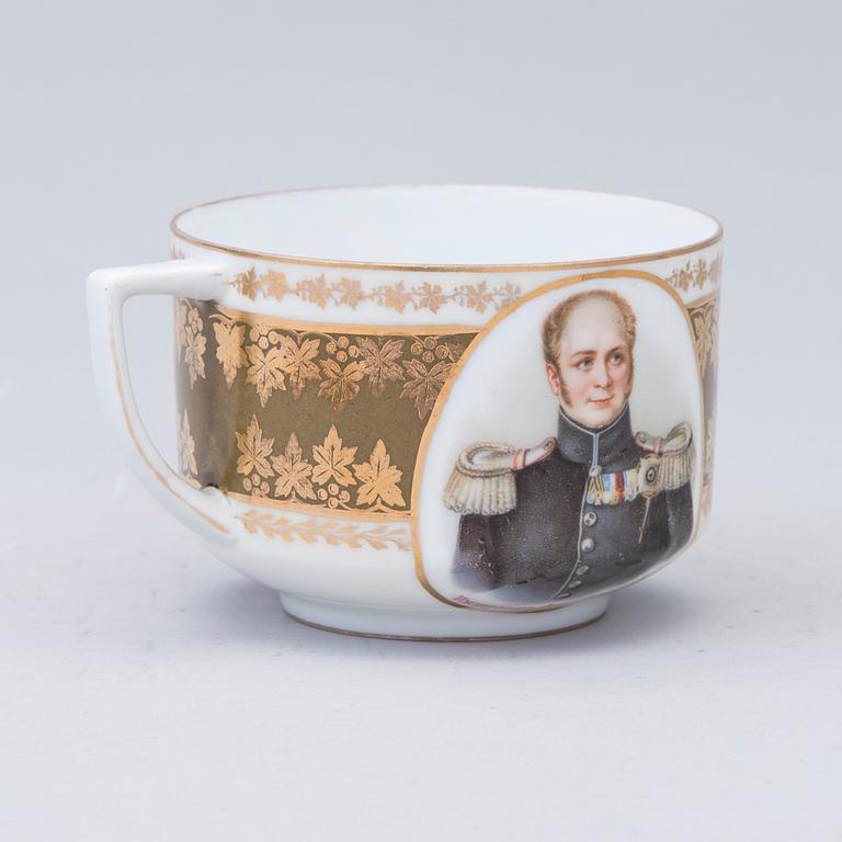 TEEKUPPI, posliinia, M.S Kuznetsov, Dmitrov tehdas 1891-1917.