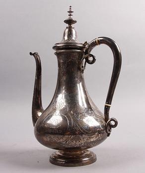 TÉ OCH KAFFESERVIS, 3 delar, silver, Gustaf Möllenborg Stockholm 1871. Tot vikt ca 3150 gram.