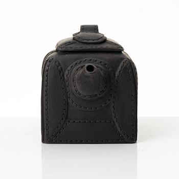 Zhou Guizhen, A Chinese 'leather bag' teapot, yixing, 1980s.