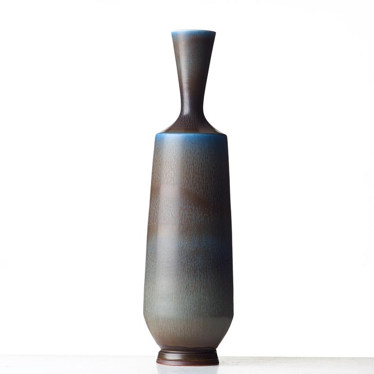 Berndt Friberg, a stoneware vase, Gustavsberg studio, Sweden 1968.