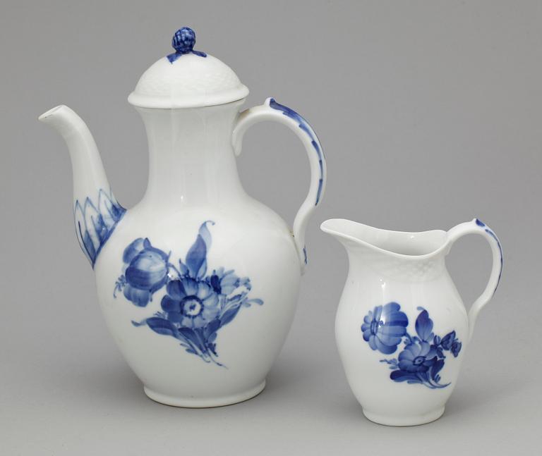 KAFFESERVIS, 6 delar, porslin, "Blå Blomst", Royal Copenhagen, 1900-talets andra hälft.