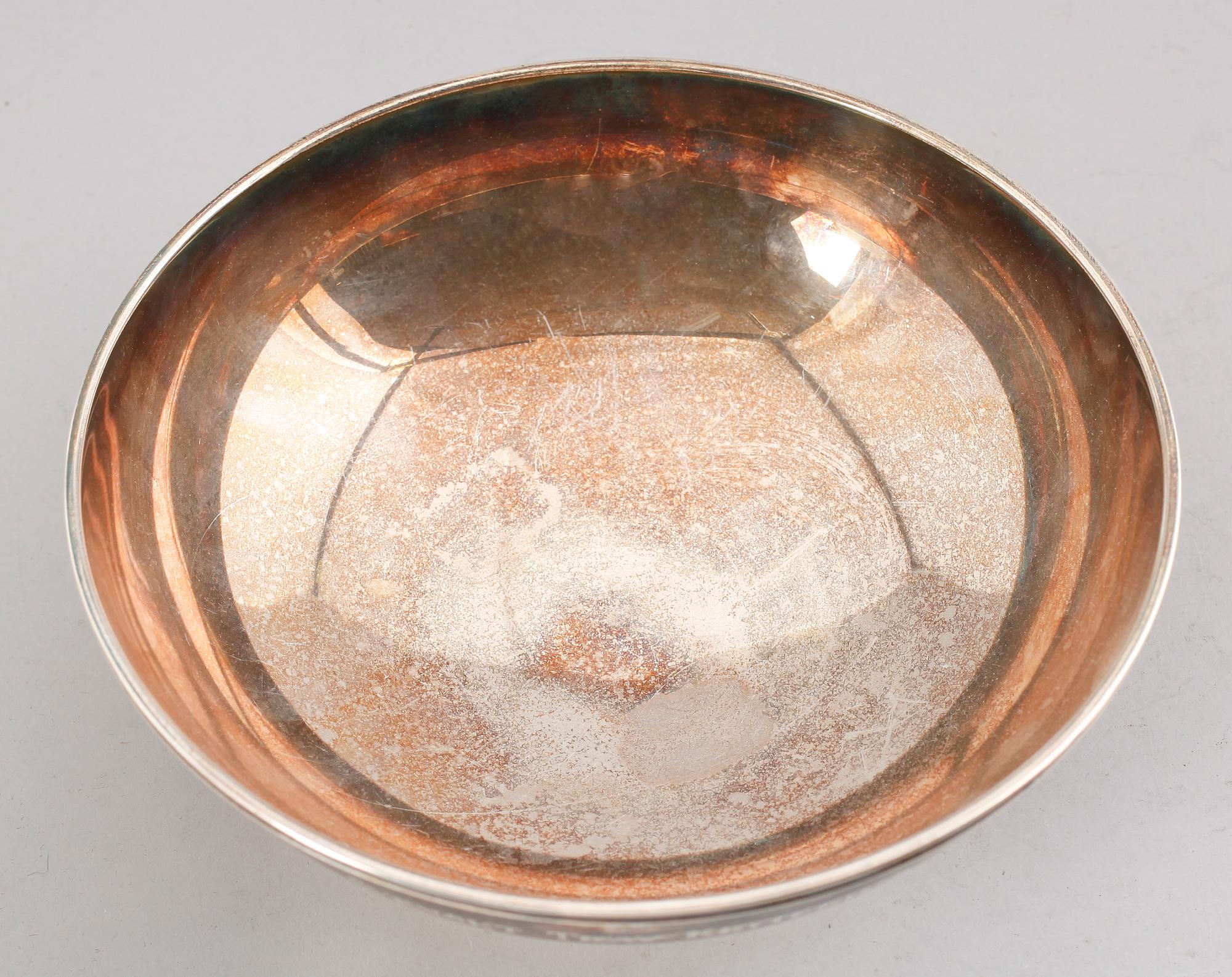 SKÅL, silver, CG Hallberg, Stockholm 1961. Vikt ca 535 gram.